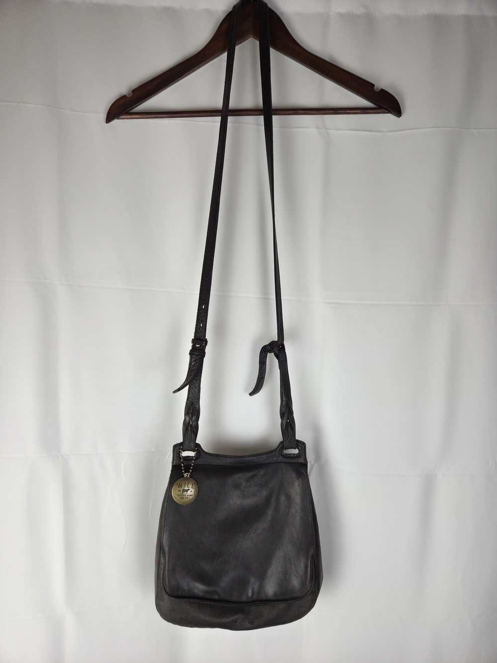 Will Leather Goods Black Braided-Strap Leather Crossbody Bag - Picture 5 of 16